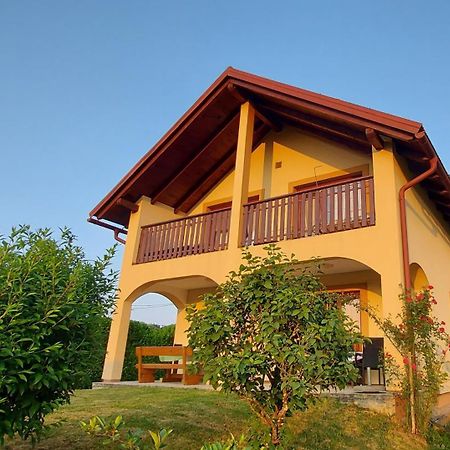 Holiday House And Apartments Vale Duga Resa Exterior photo